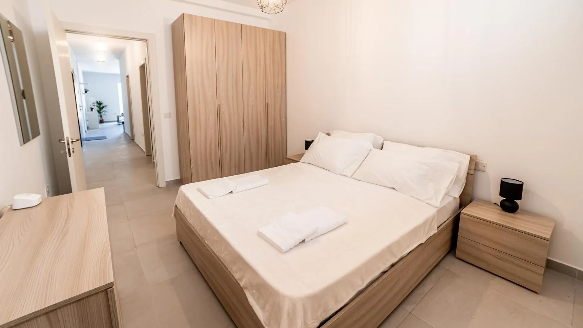 Sliema 3 Bedroom Apartment 0*,  Malta